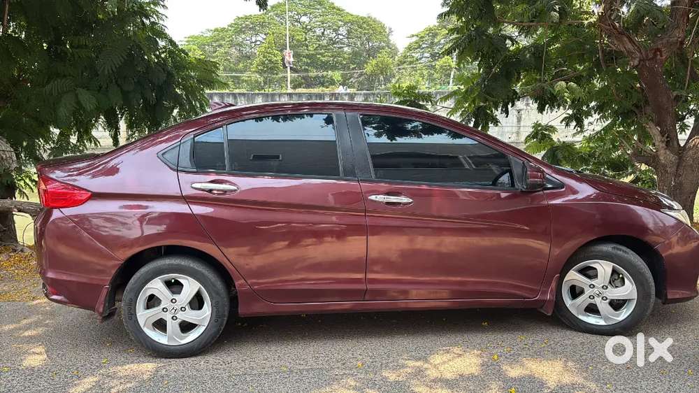 Honda City Diesel Manual 2015 Sunroof Vehicle