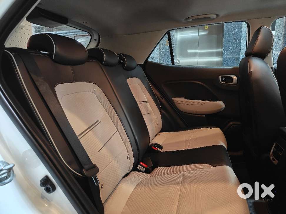 Hyundai Venue 1.0 Sx (o) Turbo Dct, 2023, Petrol
