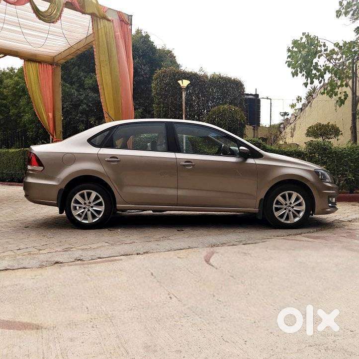 Volkswagen Vento 1.2 Tsi Highline Plus At, 2015, Petrol