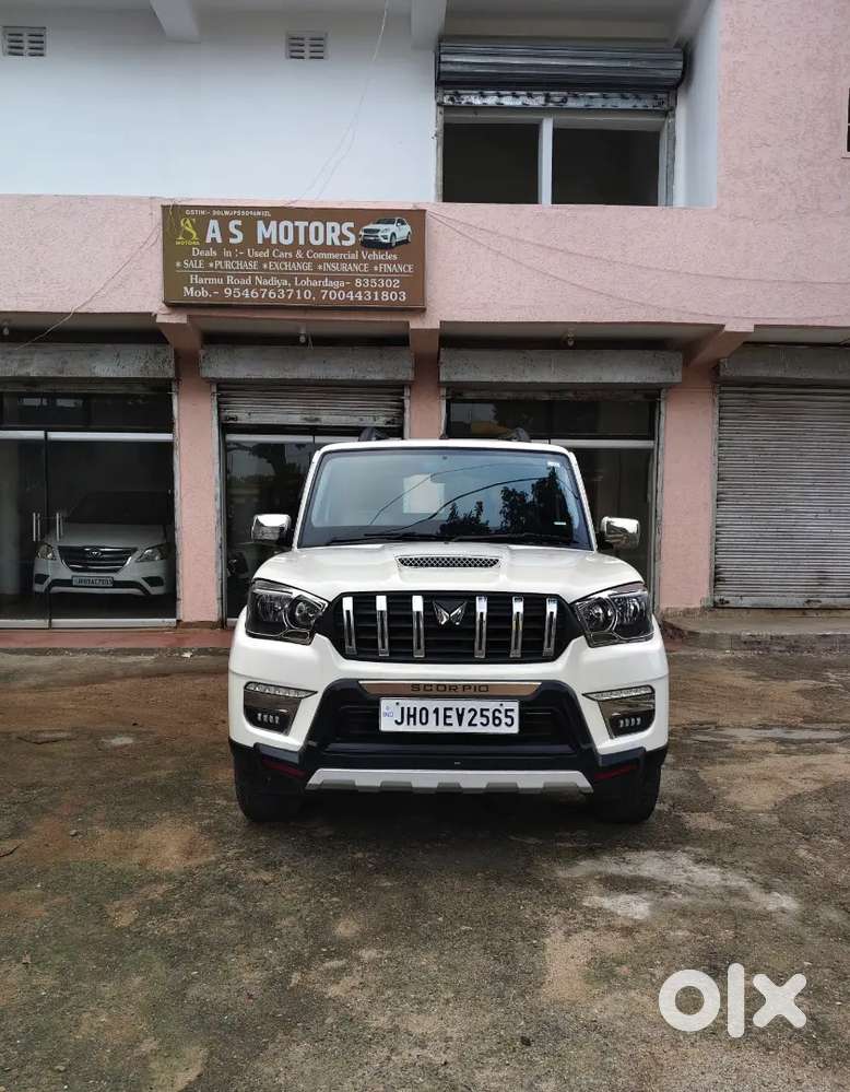 Mahindra Scorpio Classic 2022( October )diesel Manual Year 9 Seater
