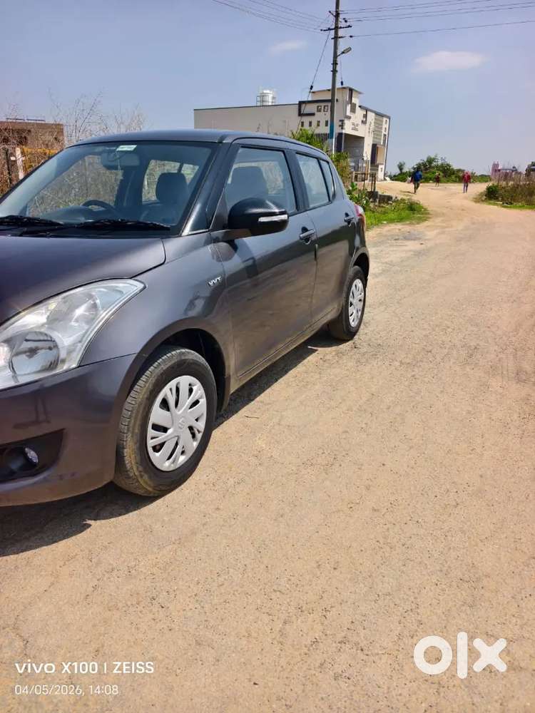 Maruti Suzuki Swift 2016 Petrol 107000 Km Driven