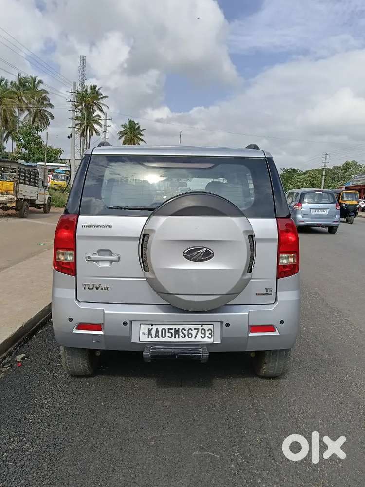 Mahindra Tuv 300 2016