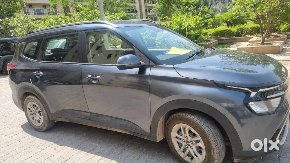 Kia Carens 2023 Diesel Well Maintained