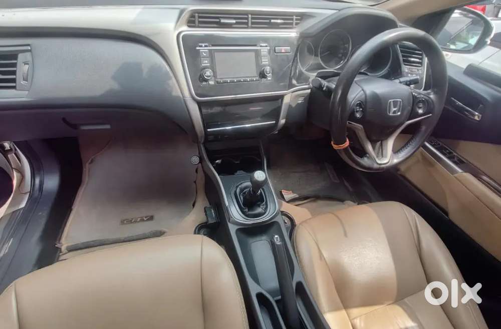 Honda City 2016 V Top Model Petrol+cng 57000 Km Driven