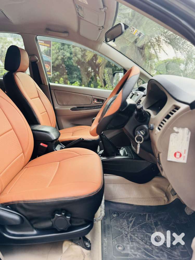 Toyota Innova 2.5 Vx 8 Str Bs-iii, 2015, Diesel