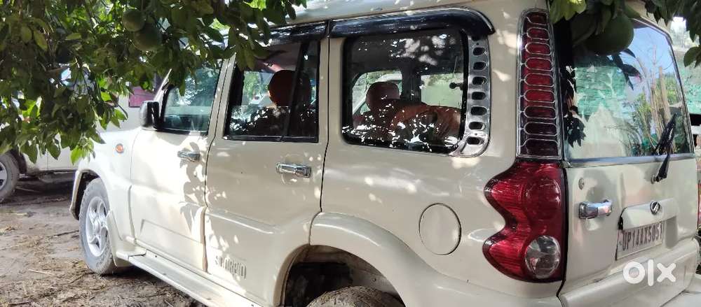 Scorpio Mahindra Mahindra Limited 2009 Diesel Good Continent