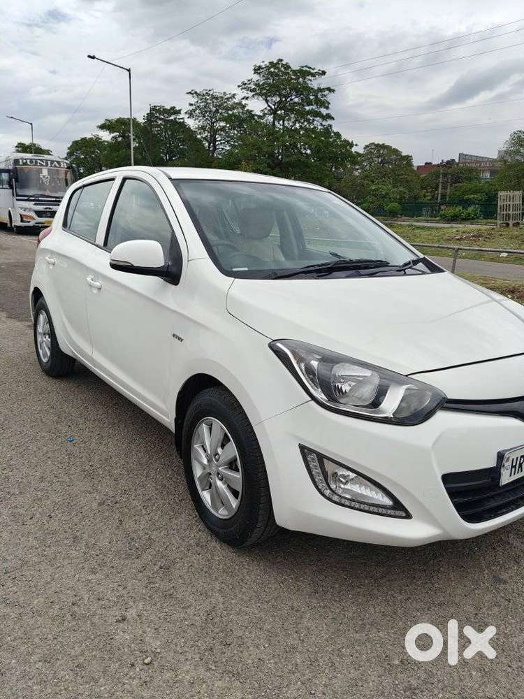Hyundai I20 Magna Optional 1.2, 2012, Petrol