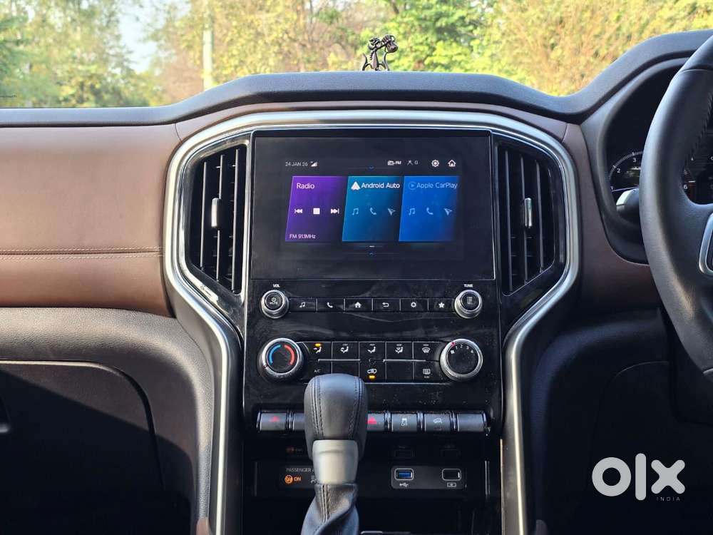 Mahindra Scorpio N Z8 Petrol At 7 Str, 2025, Petrol