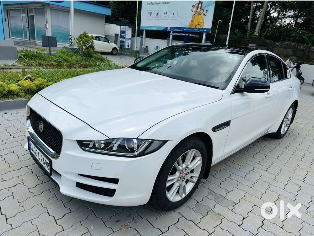 Jaguar Xe Portfolio, 2017, Diesel
