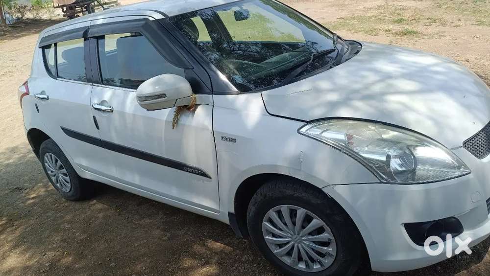 Maruti Suzuki Swift 2013 Diesel 130000 Km Driven