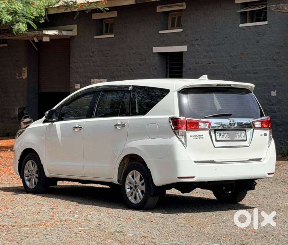 Toyota Innova Crysta Zx 2.4 Diesel 7 Seater, 2016, Diesel