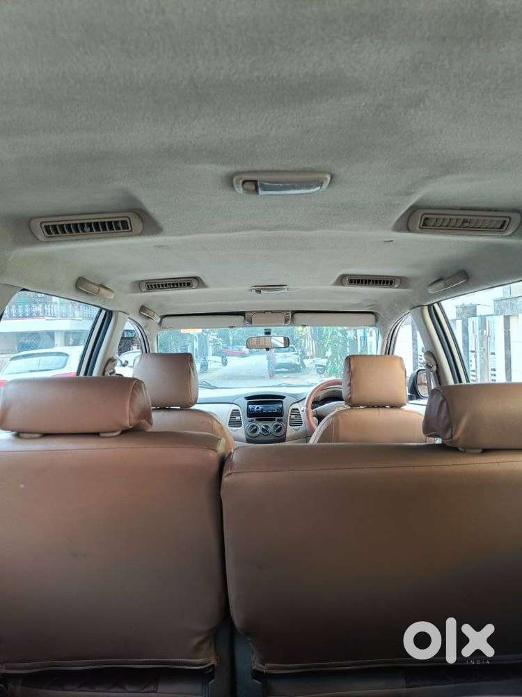 Toyota Innova 2.5 Gx 7 Str Bs-iii, 2009, Diesel