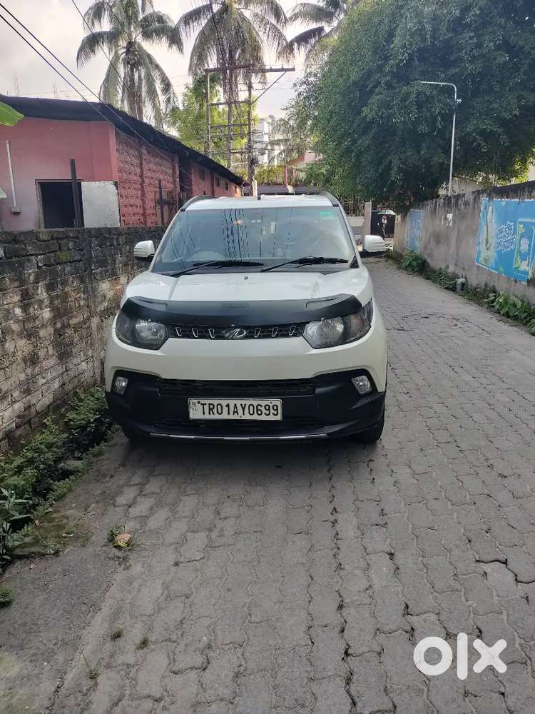 Mahindra Kuv 100 2017