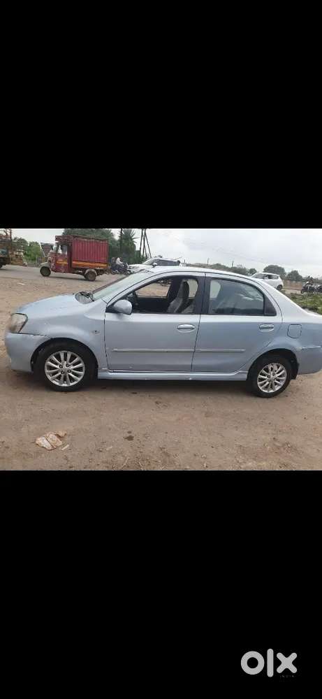 Toyota Etios Vx D 2012