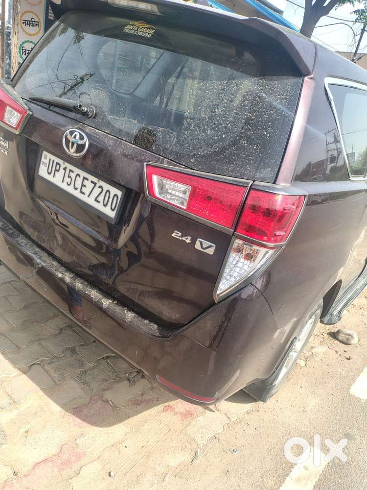 Toyota Innova Crysta 2.4 V, 2017, Diesel