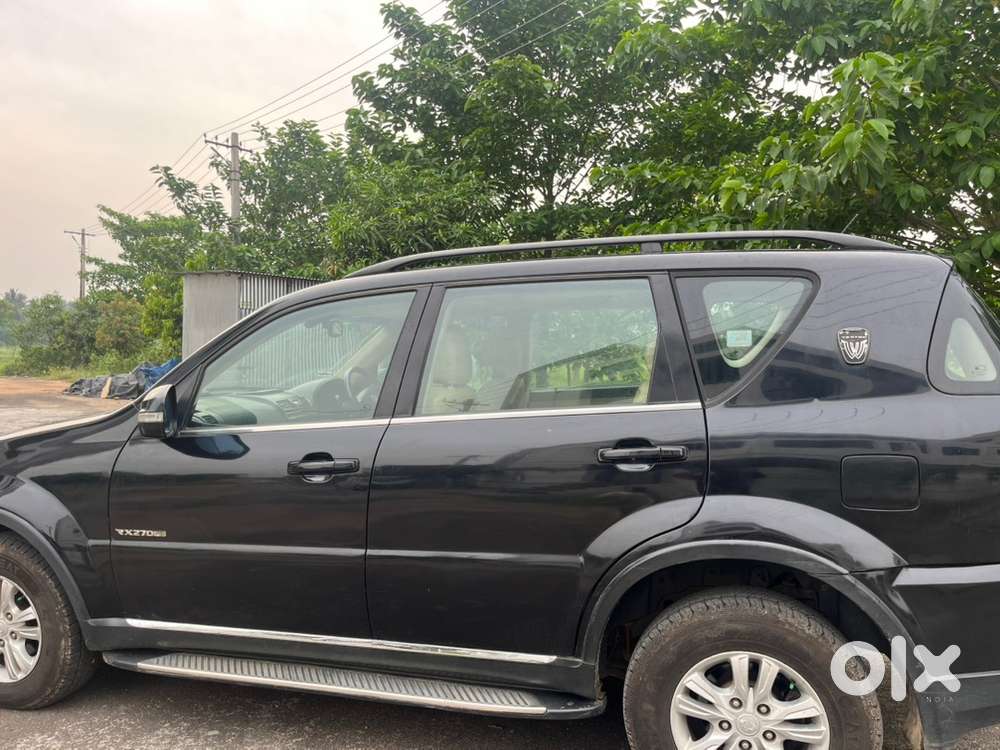 Mahindra Rexton Rx7