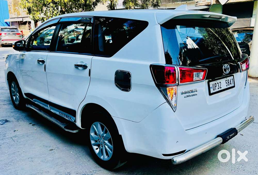 Toyota Innova Crysta [2020-ongoing] 2.4 Gx 7 Str, 2023, Diesel