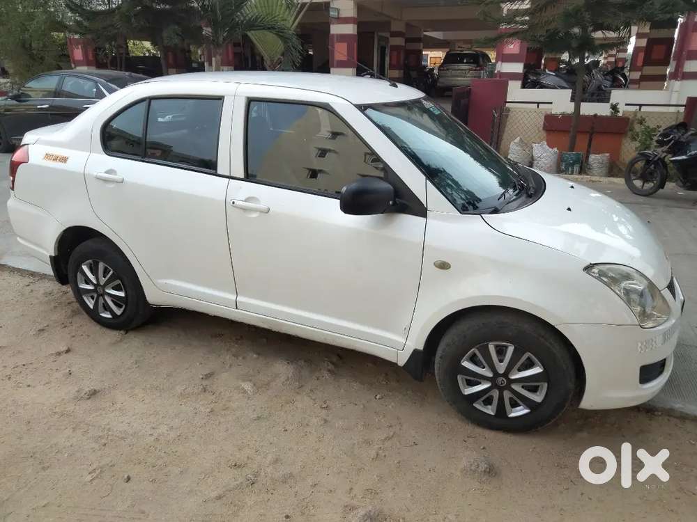 Maruti Suzuki Swift Dzire Tour 2015 Diesel 148205 Km Driven