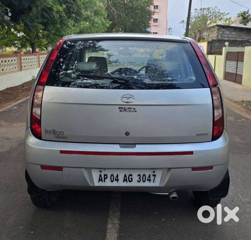 Tata Indica Vista 2008-2013 Aura 1.2 Safire (abs) Bs Iv, 2011, Petro..