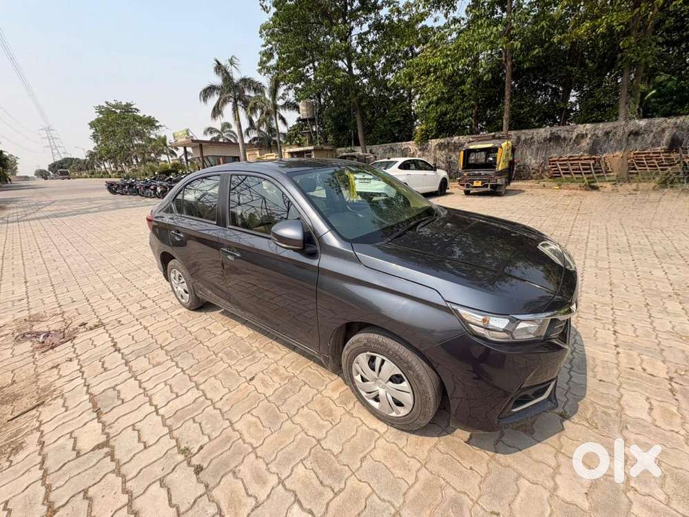 Honda Amaze 2024 Petrol Well Maintained