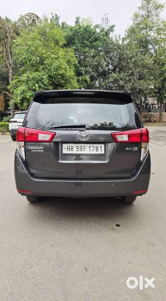 Toyota Innova Crysta 2.4 Gx Limited Edition At 7 Str, 2022, Diesel