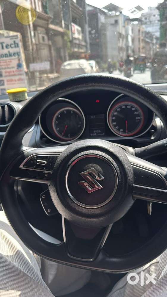 Maruti Suzuki New-gen Swift 2023 Petrol 17500 Km Driven