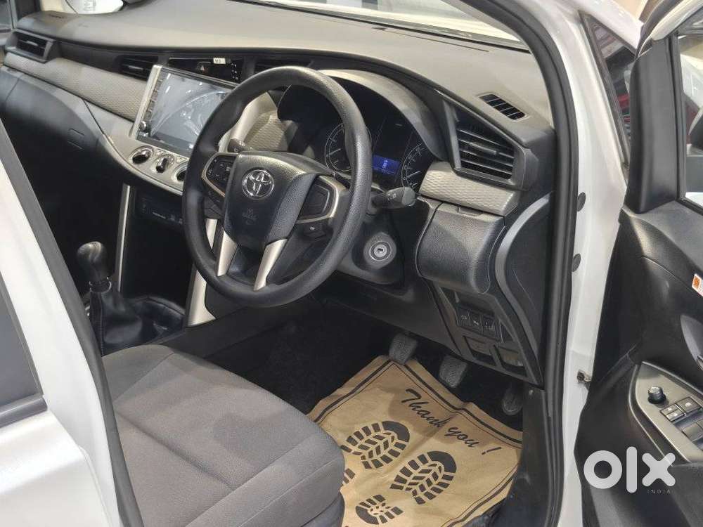 Toyota Innova Crysta [2020-ongoing] 2.4 Gx 8 Str, 2024, Diesel
