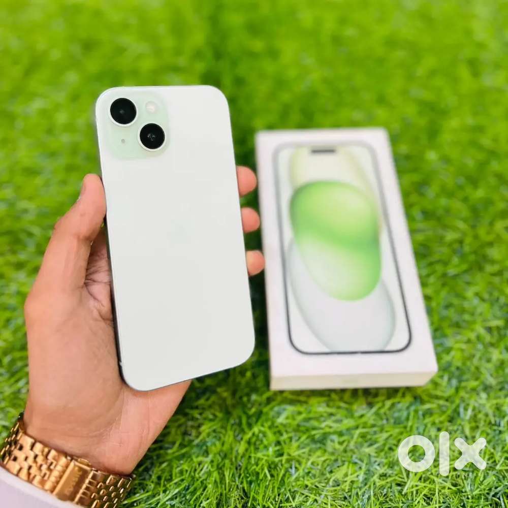 iPhone 15 128 gb variant with all accessories