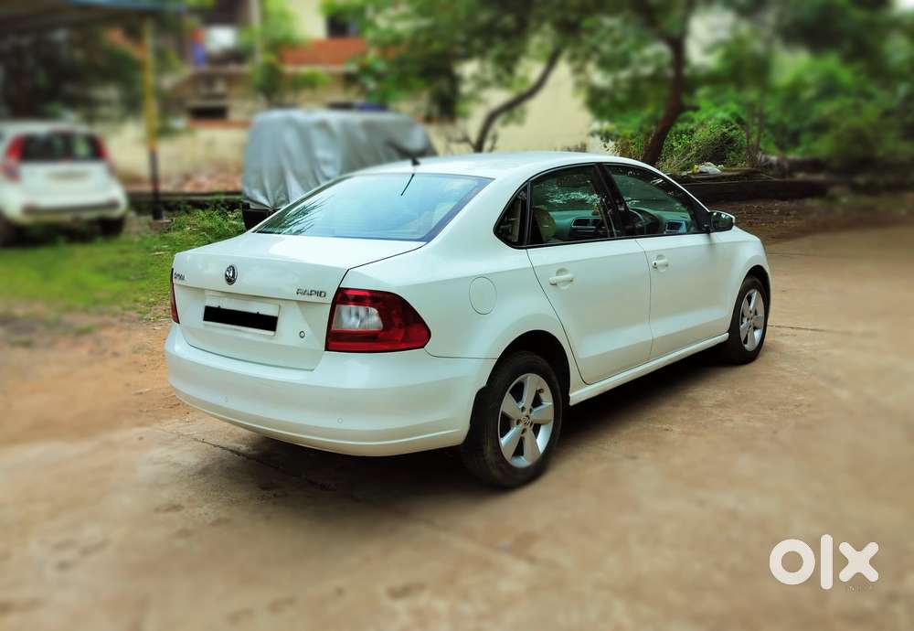 Skoda Rapid [2016-2021] 1.6 Mpi Style Plus, 2016, Petrol