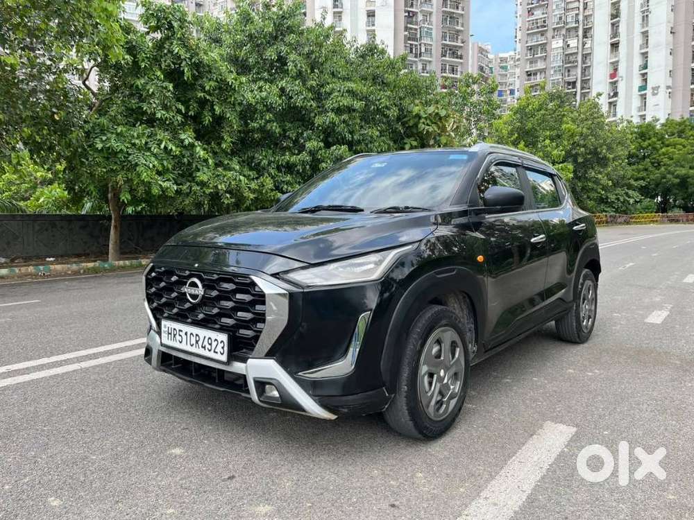 Nissan Magnite Kuro Edition Petrol Amt, 2025, Petrol