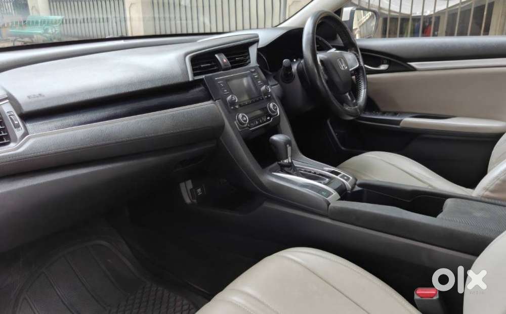 Honda Civic 1.8 V At, 2019, Petrol