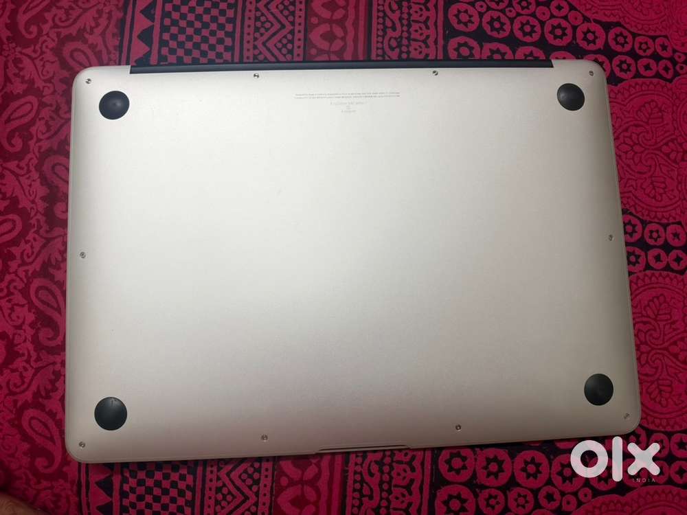 Apple macbook air 2017 model