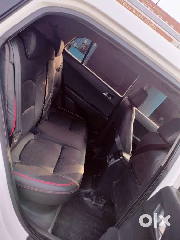 Hyundai Creta 1.6 Sx Plus. Diesel Showroom Maintenance..