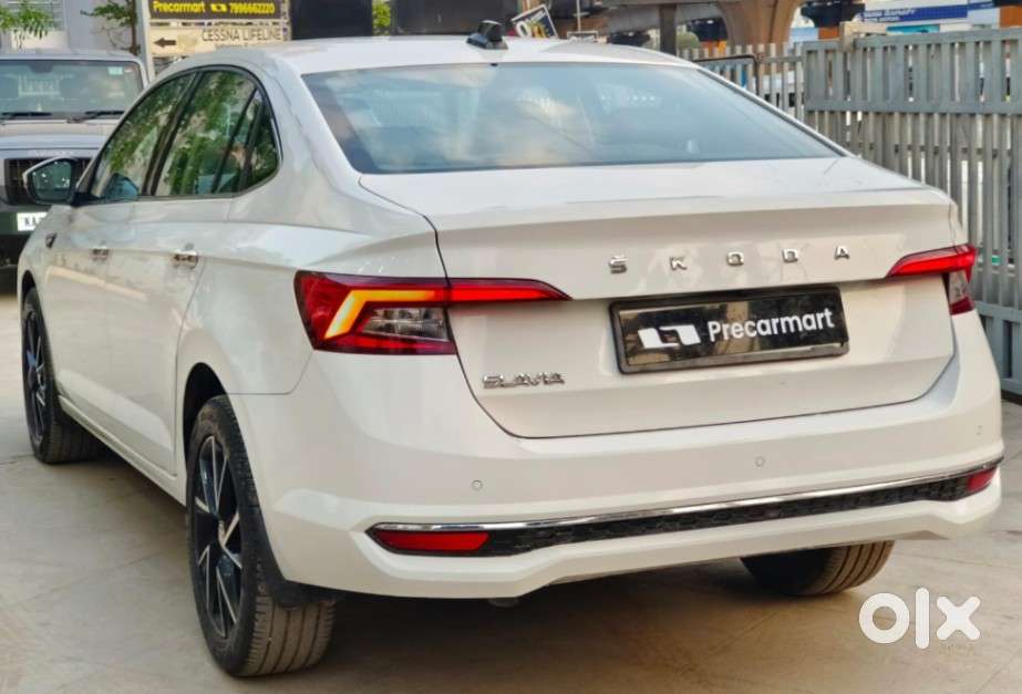 Skoda Slavia 1.0 Tsi Style At, 2022, Petrol