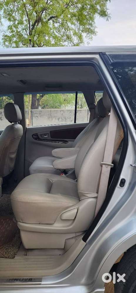 Toyota Innova 2.5 V 7 Str, 2014, Diesel