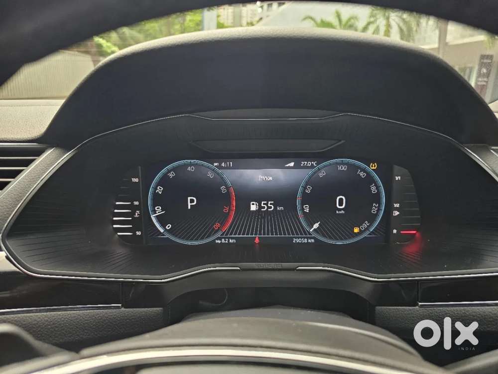 Skoda Superb 2.0 L&k Tsi At, 2023, Petrol