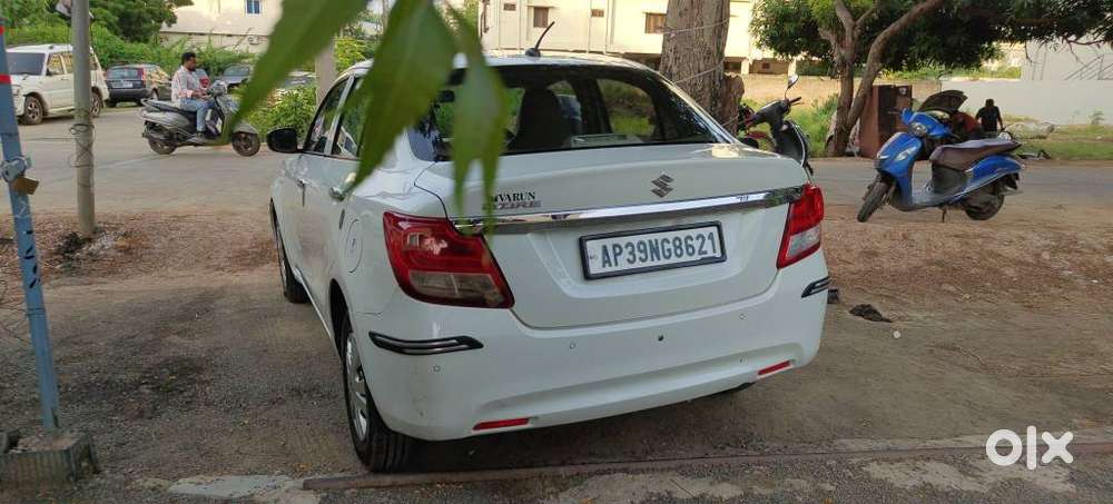 Maruti Suzuki Swift Dzire Lxi Option, 2022, Petrol