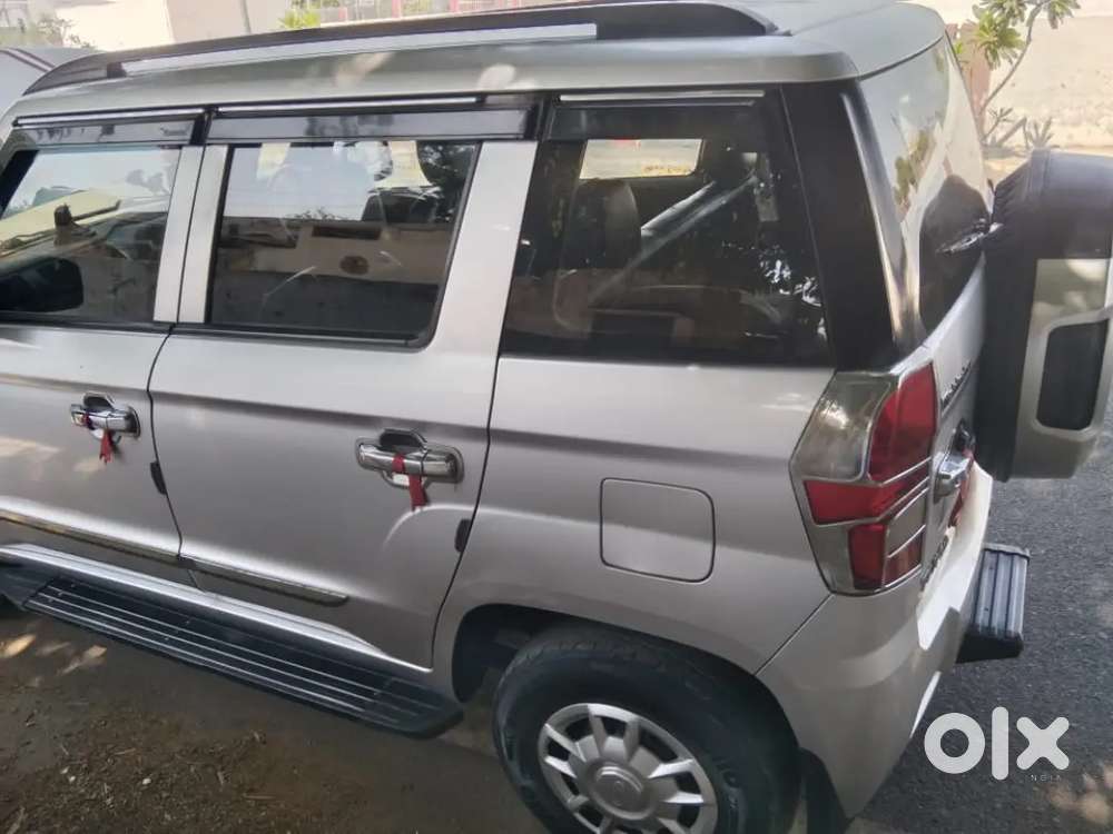 Mahindra Tuv 300 2017
