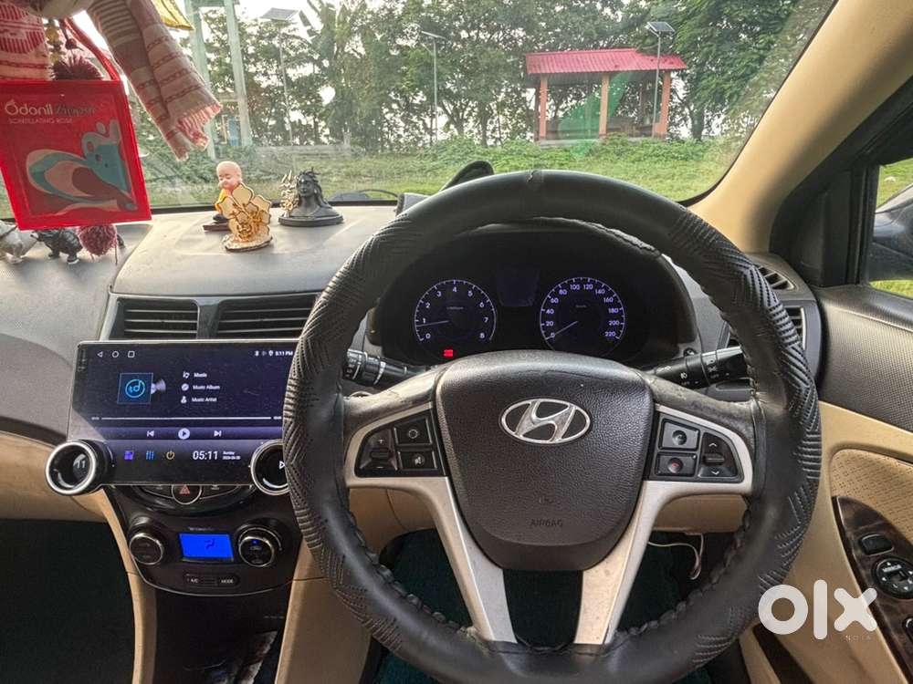Hyundai Verna Petrol 2011