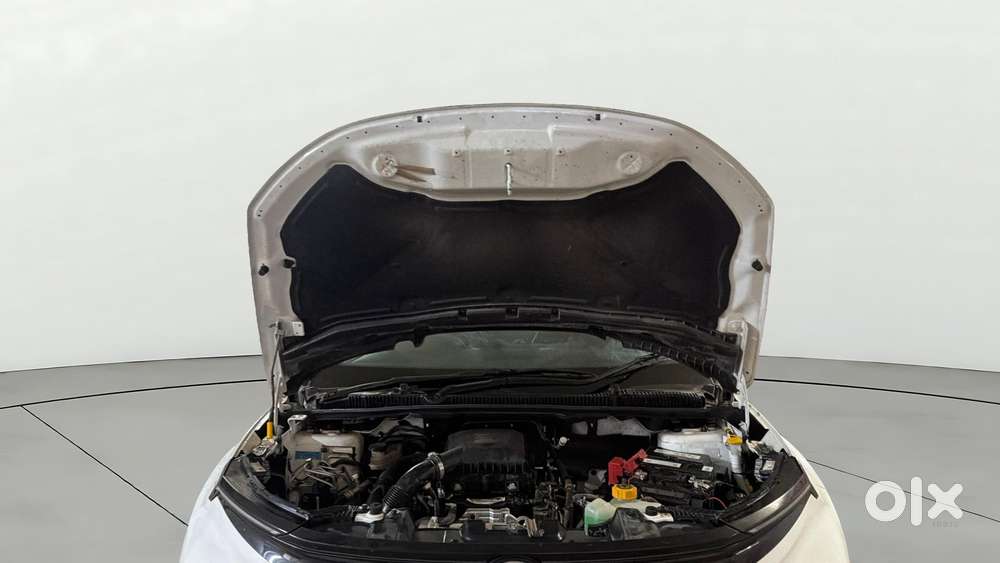 Tata Nexon Pure 1.2 Revotron Petrol 6 Mt, 2025, Petrol