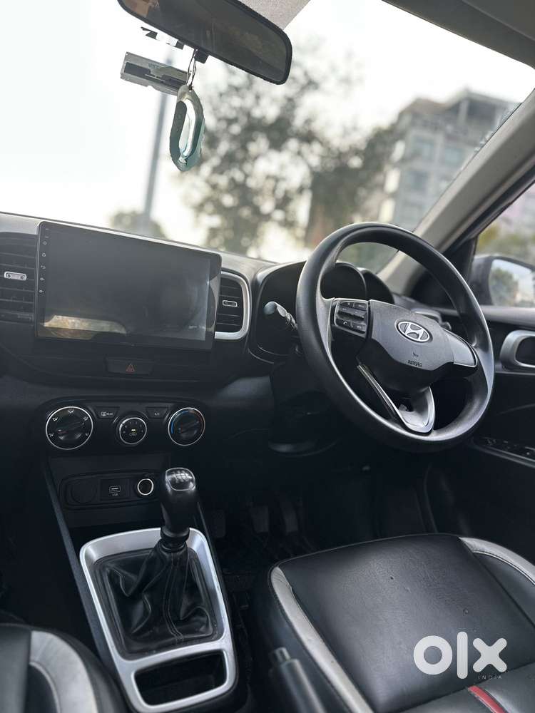 Hyundai Venue 1.2 S (o), 2020, Petrol