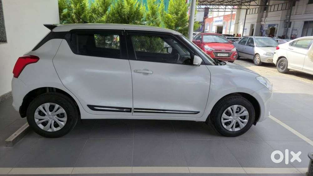 Maruti Suzuki Swift Vxi 1.2 Abs Bs-iv, 2023, Petrol