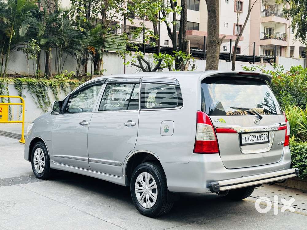 Toyota Innova 2.5 Gx (diesel) 7 Seater Bs Iv, 2015, Diesel