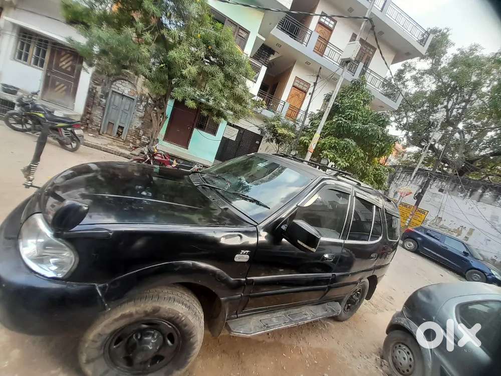 Tata Safari Dicor 4x4 Top