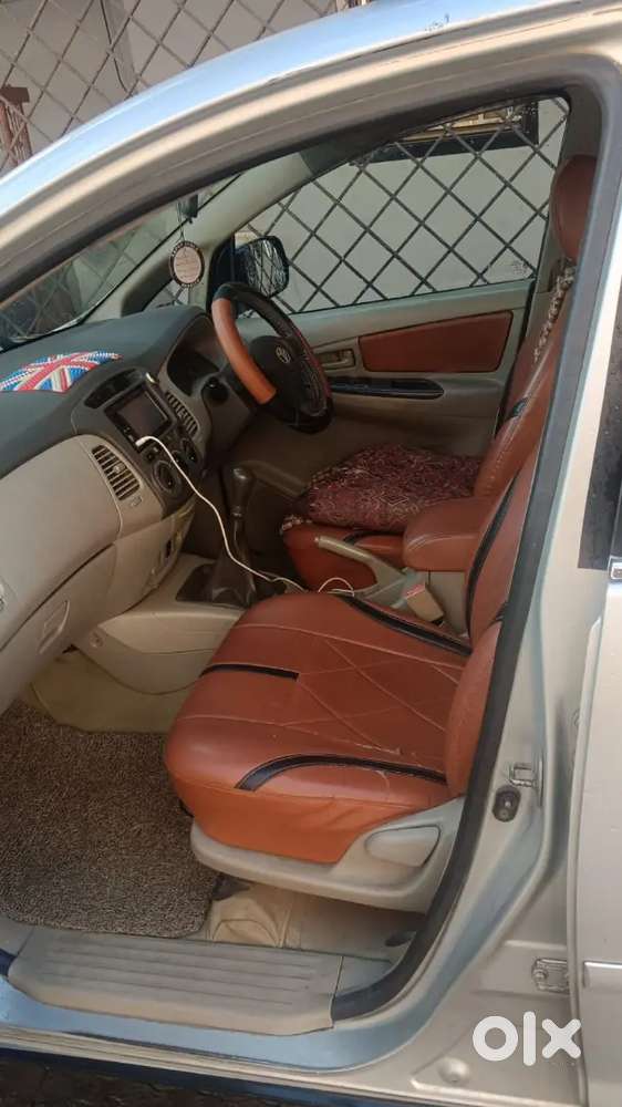 Toyota Innova 2011 Diesel 305000 Km Driven