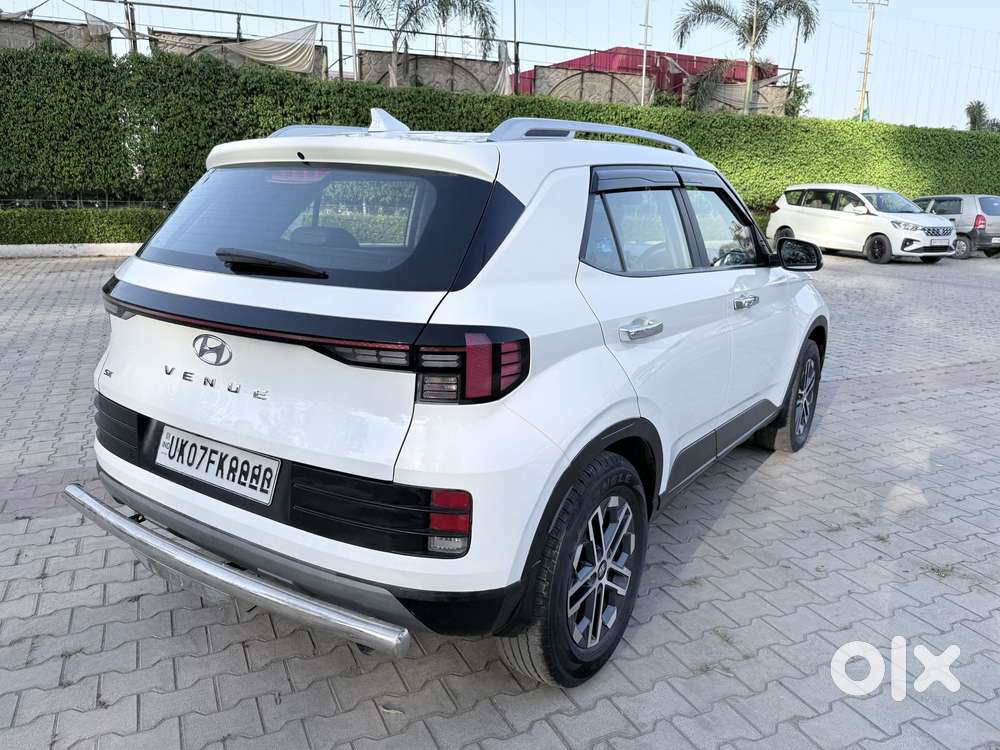 Hyundai Venue Sx Mt, 2023, Diesel