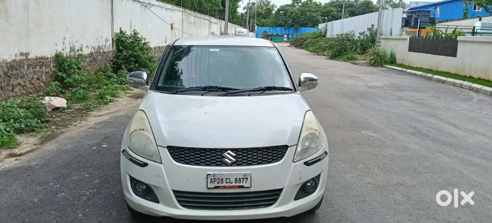 Maruti Suzuki Swift Vxi Bsiv, 2014, Petrol