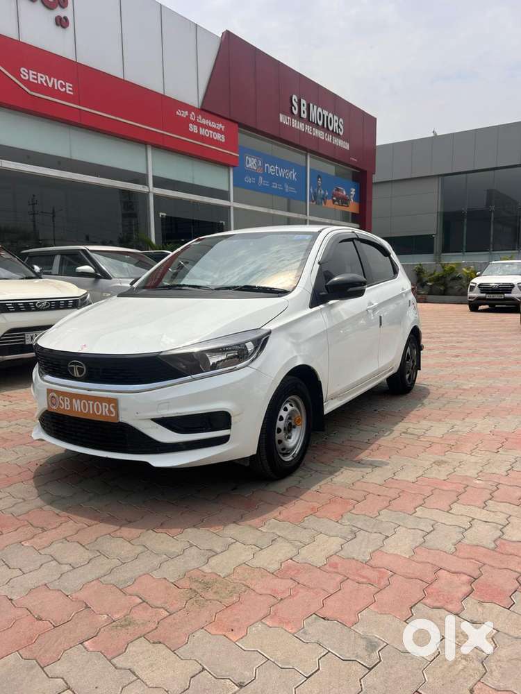 Tata Tiago 1.2 Revotron Xt Rhythm, 2025, Petrol
