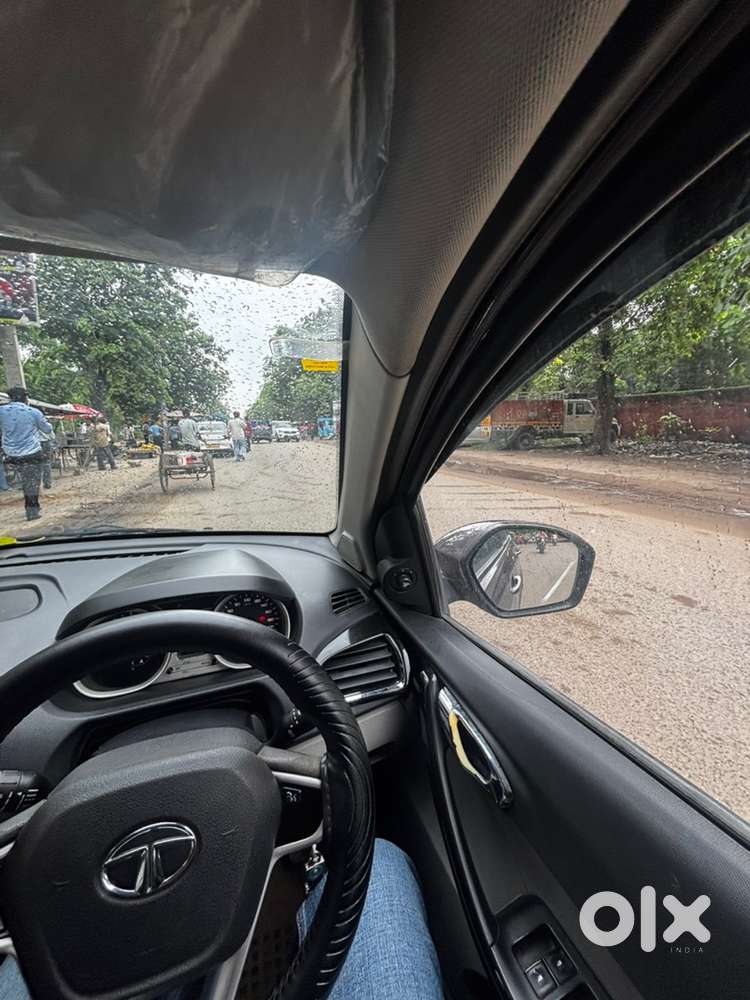 Tata Tiago Zx 2017