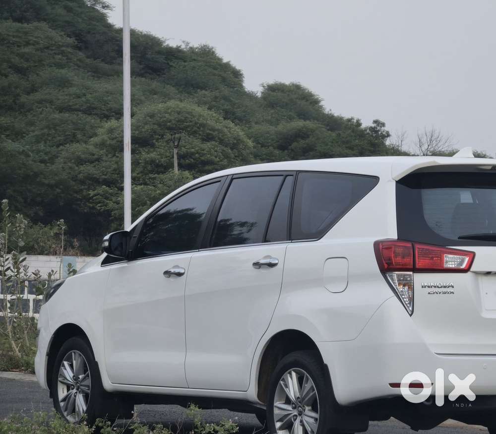 Toyota Innova Crysta 2.4 Z 7 Str, 2016, Diesel